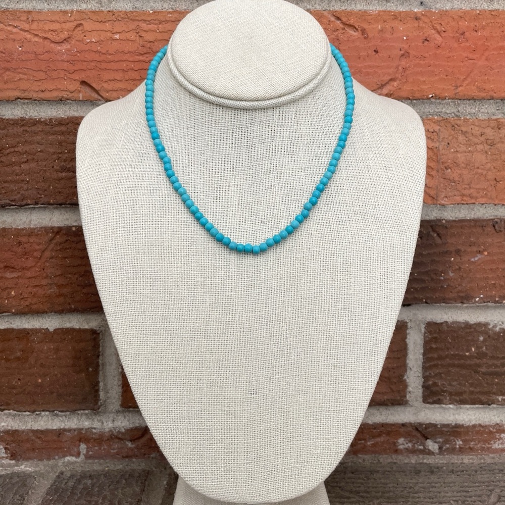 Faux Turquoise Beaded Necklace - Picture 2 of 2